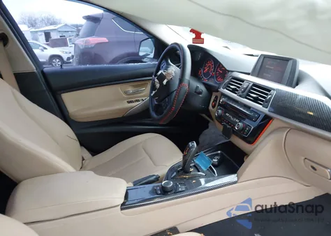 2018 BMW 320I xDrive из США, поврежденный, VIN WBA8A3C53JA505547